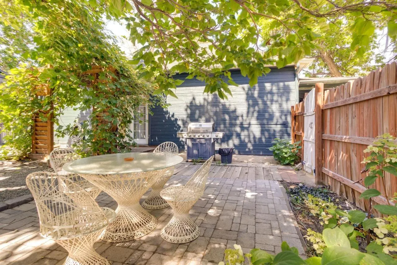 Holiday home Charming Denver Home Outdoor Oasis With Grill